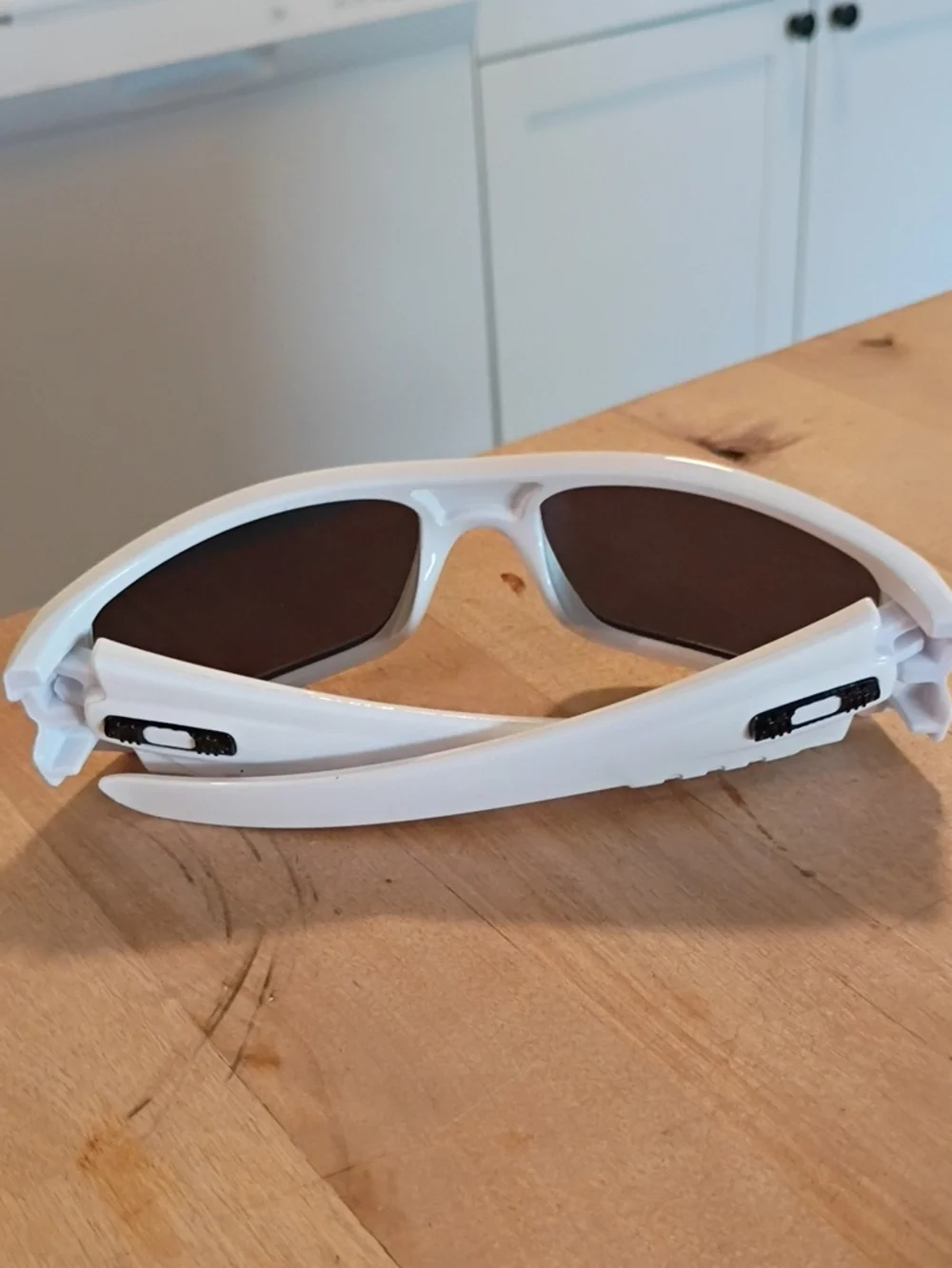 White Sports Sunglasses with Dark Lenses - Sleek Wraparound Style